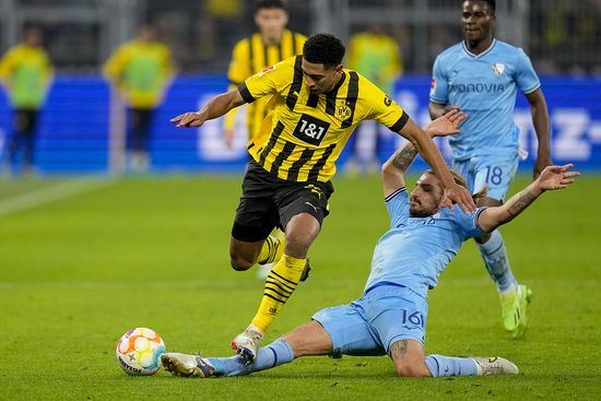  奥格斯堡客场顽强逼平斯图加特展现韧性