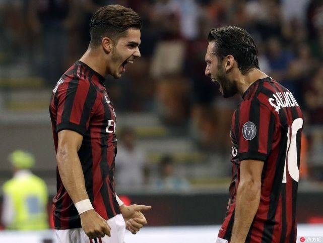  索肖前锋状态火热，帽子戏法助球队逃离降级区